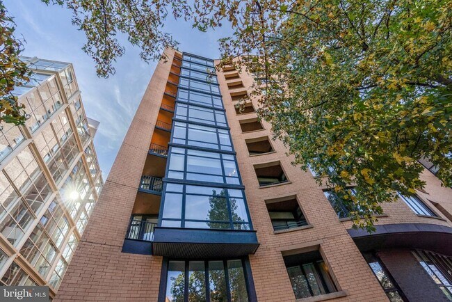 1010 Massachusetts Ave NW