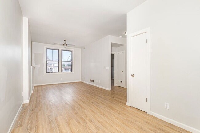 3107 Colerain Ave in Cincinnati, OH - Building Photo - Building Photo