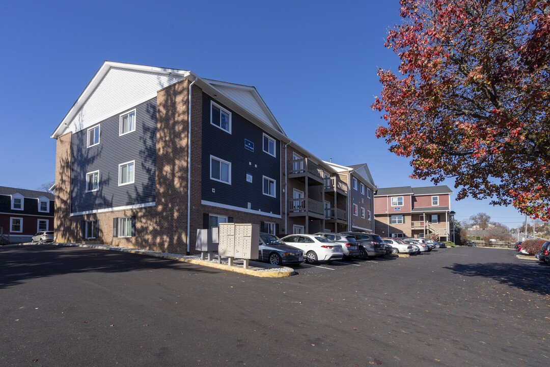 1201-1207 North Main in Blacksburg, VA - Building Photo