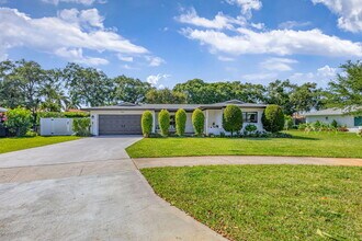932 Evergreen Dr in North Palm Beach, FL - Building Photo - Building Photo