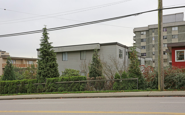 McCallum House in New Westminster, BC - Building Photo - Building Photo