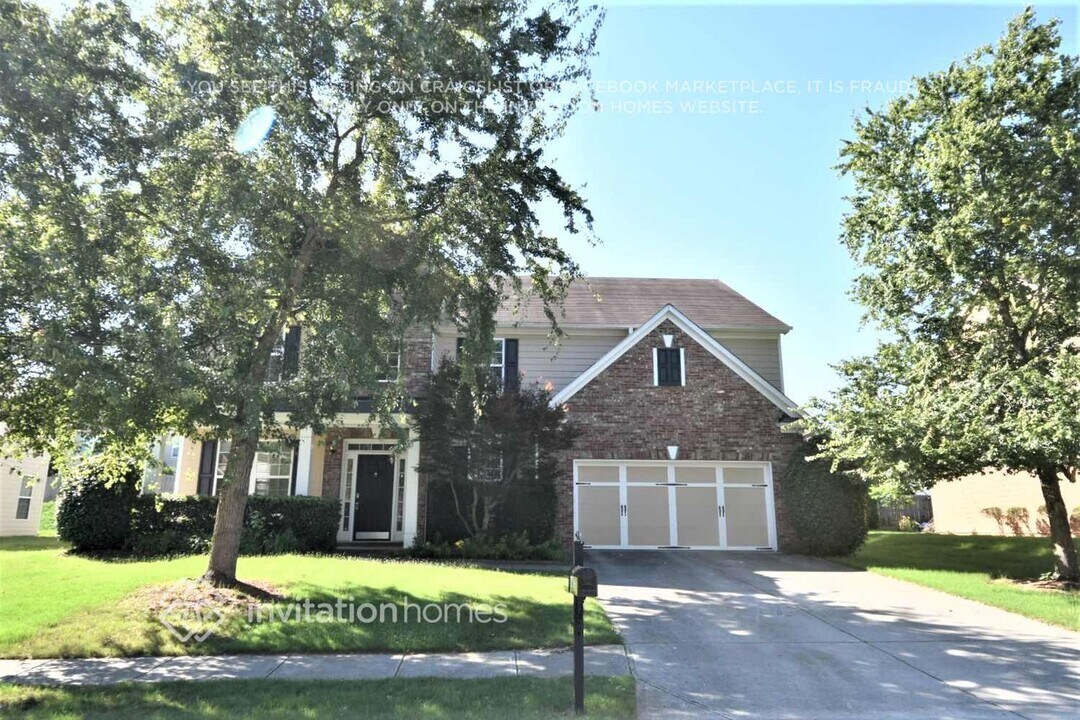 1302 Loowit Falls Way in Braselton, GA - Building Photo