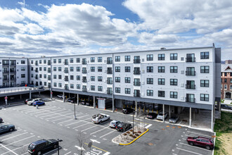 The Station at East Orange in East Orange, NJ - Foto de edificio - Building Photo