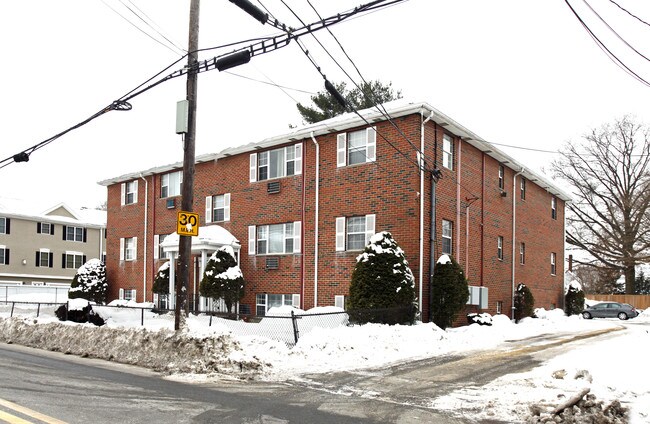 48 Bacon St in Waltham, MA - Foto de edificio - Building Photo