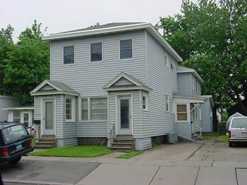 238 W 5th St in Oswego, NY - Building Photo