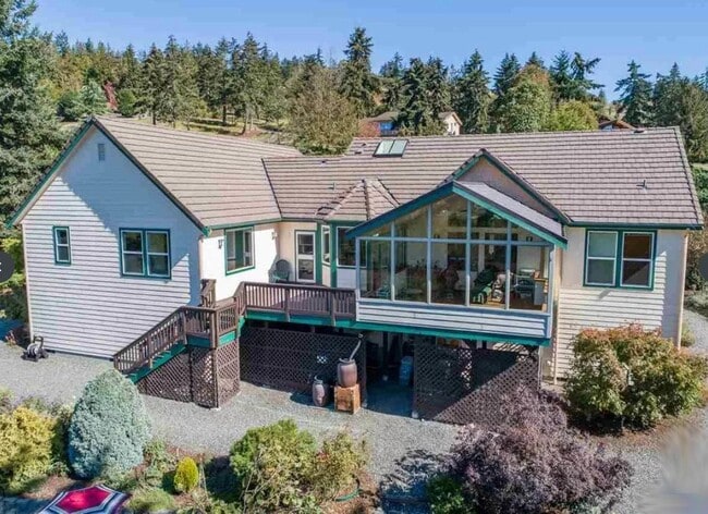 1890 Doe Run Rd in Sequim, WA - Building Photo - Building Photo