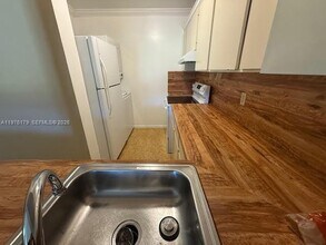 1250 NE 119th St in Miami, FL - Building Photo - Building Photo