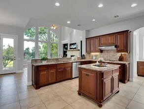 1921 University Club Dr in Austin, TX - Building Photo - Building Photo