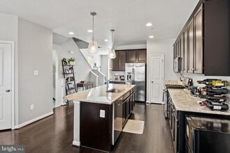 7112 Yamhill Wy in Glen Burnie, MD - Building Photo - Building Photo