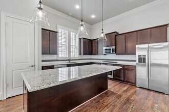 2719 Cohn St in Houston, TX - Building Photo - Building Photo