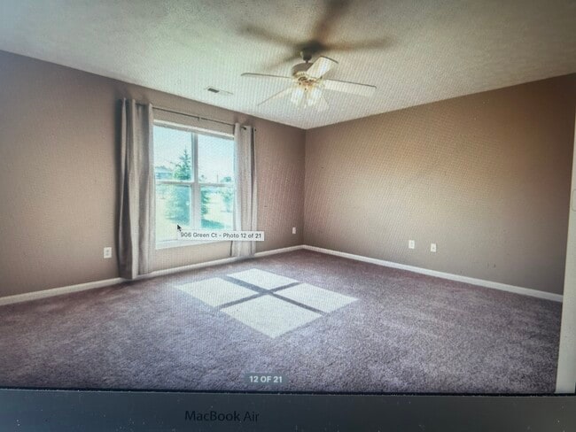 906 Green Ct in Lebanon, OH - Foto de edificio - Building Photo