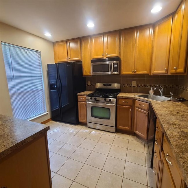 78 Cheshire Dr in Galloway, NJ - Building Photo - Building Photo