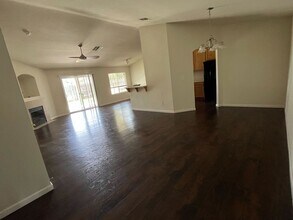 2073 Solis St in Merced, CA - Building Photo - Building Photo