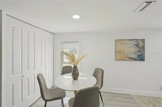 2111 E Ellicott St in Tampa, FL - Building Photo - Building Photo
