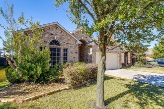 12837 Parkersburg Dr in Fort Worth, TX - Building Photo - Building Photo