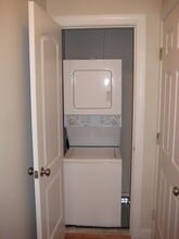 715 W Clay St, Unit B in Richmond, VA - Foto de edificio - Building Photo