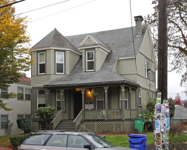 1007 SE 12th Ave in Portland, OR - Foto de edificio - Building Photo