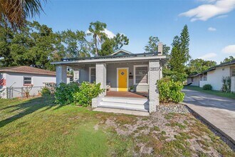 5911 N Highland Ave in Tampa, FL - Building Photo - Building Photo