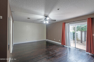 208 21st Ave S in Jacksonville Beach, FL - Building Photo - Building Photo