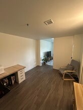 795 Sterling Lyon Pky in Winnipeg, MB - Building Photo - Building Photo