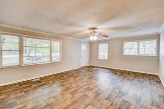 3776 Hilltop Rd SE in Bessemer, AL - Building Photo - Building Photo