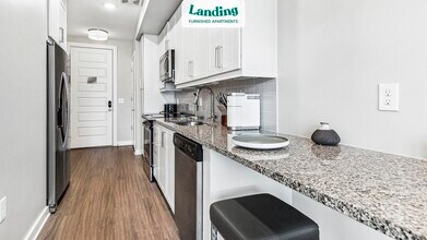 301 Passage Way-Unit -5083.1404901 in Savannah, GA - Building Photo - Building Photo