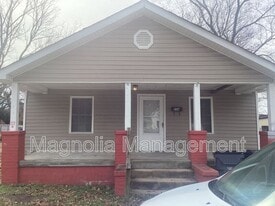 234 Davis St in Henderson, NC - Building Photo