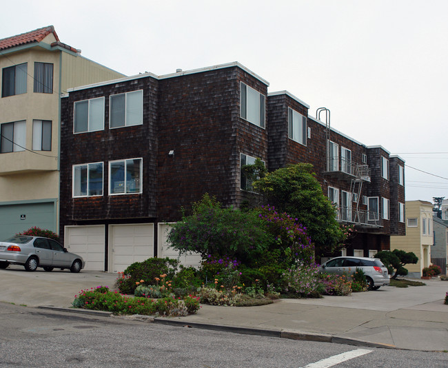 7550 Geary Blvd in San Francisco, CA - Foto de edificio - Building Photo