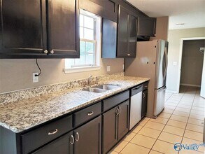 110 SW Brushcreek Dr in Huntsville, AL - Building Photo - Building Photo