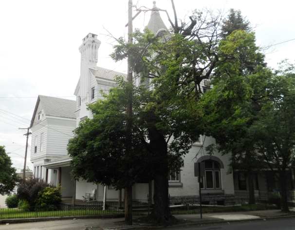 1262 Perkiomen Ave in Reading, PA - Foto de edificio