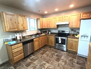2005 S 750 E in Lehi, UT - Building Photo - Building Photo