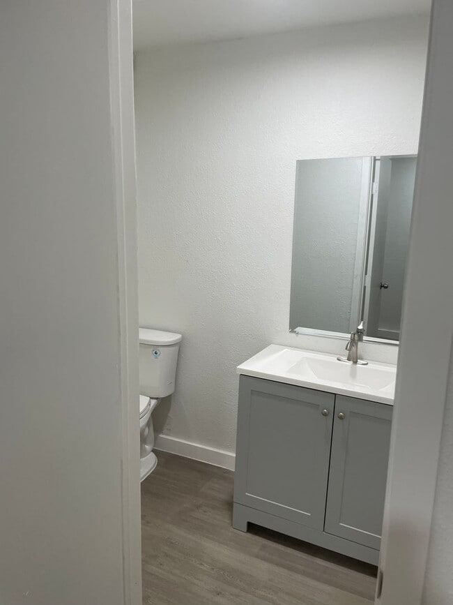 5401 Atascosa Dr in Austin, TX - Building Photo - Building Photo