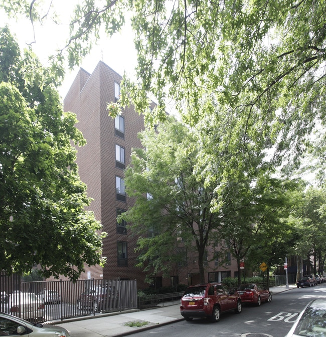 Weinberg Gardens in Bronx, NY - Foto de edificio - Building Photo