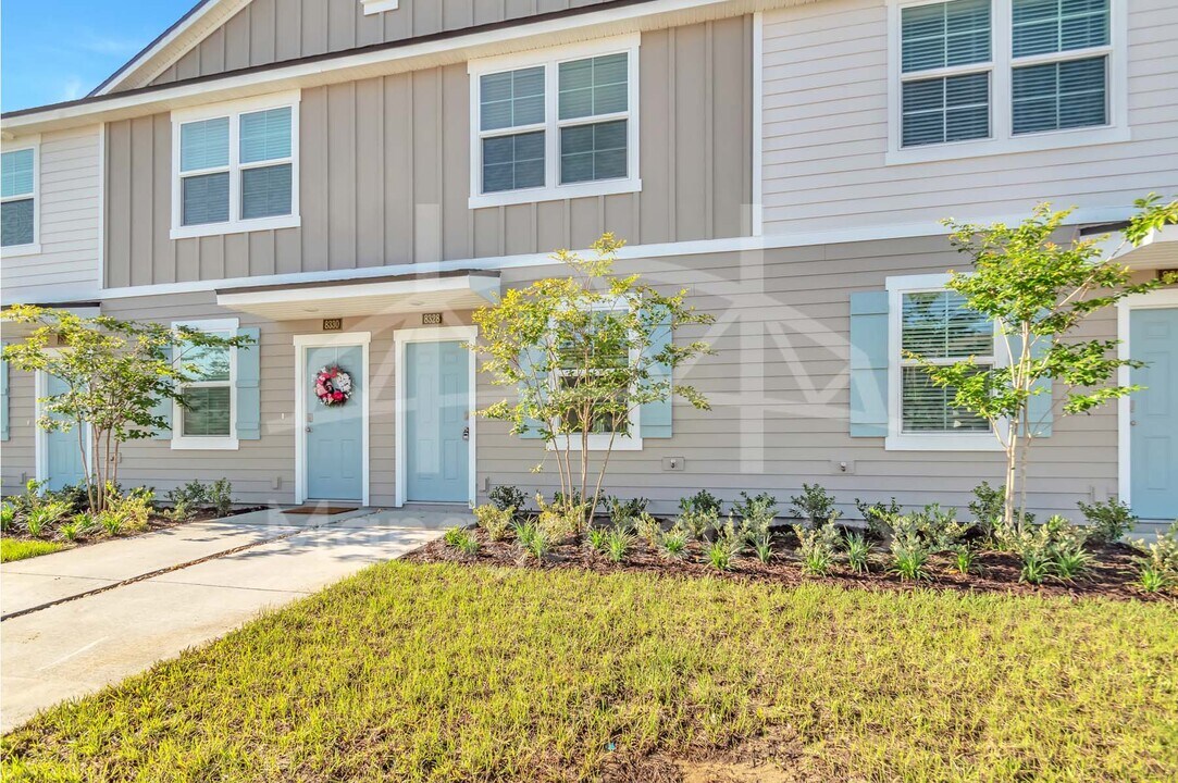 8356 Zenith Cir in Jacksonville, FL - Building Photo
