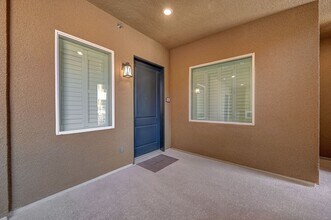 9129 Las Manaitas Ave in Las Vegas, NV - Building Photo - Building Photo