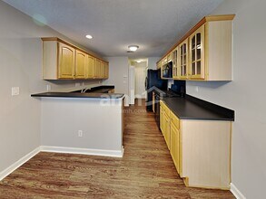 6902 Brachnell View Dr in Charlotte, NC - Foto de edificio - Building Photo