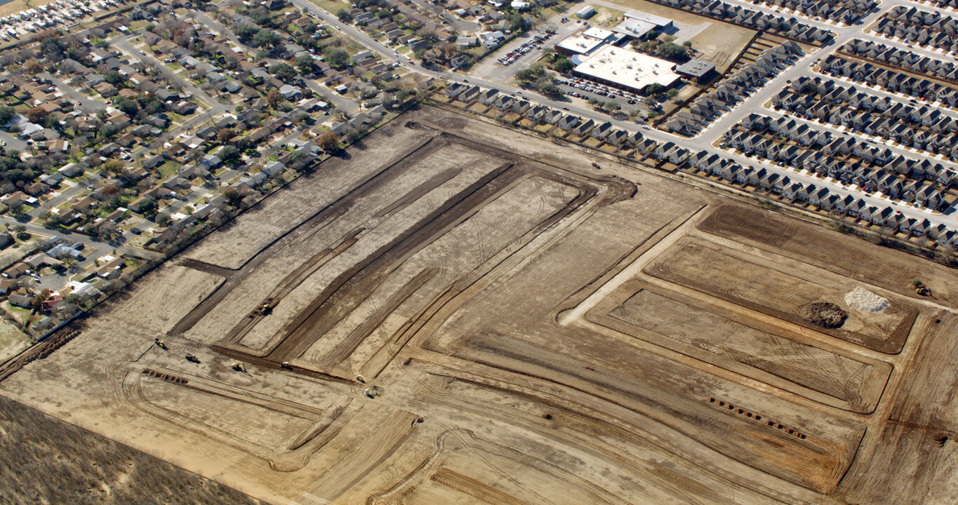 Green Lake Meadow in San Antonio, TX - Building Photo