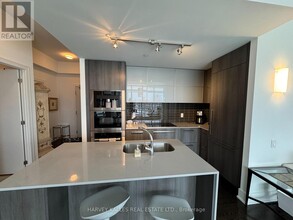 170-170 Avenue Rd in Toronto, ON - Building Photo - Building Photo