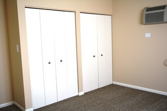 Aspen Ridge Apartments in West Chicago, IL - Building Photo - Building Photo