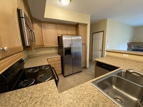 2000 Meadow Ct in Des Moines, IA - Building Photo - Building Photo