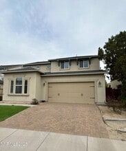 2065 Long Hollow Dr, Unit Upper in Reno, NV - Building Photo - Building Photo