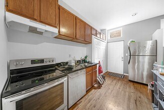 2946 N Lincoln Ave, Unit 1R in Chicago, IL - Foto de edificio - Building Photo