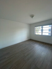 2741 SW 27th St in Miami, FL - Building Photo - Building Photo