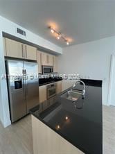 1111 SW 1st Ave, Unit # 3522 in Miami, FL - Building Photo - Building Photo