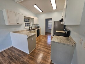 6030 St Andrews Dr in Sanford, NC - Building Photo - Building Photo