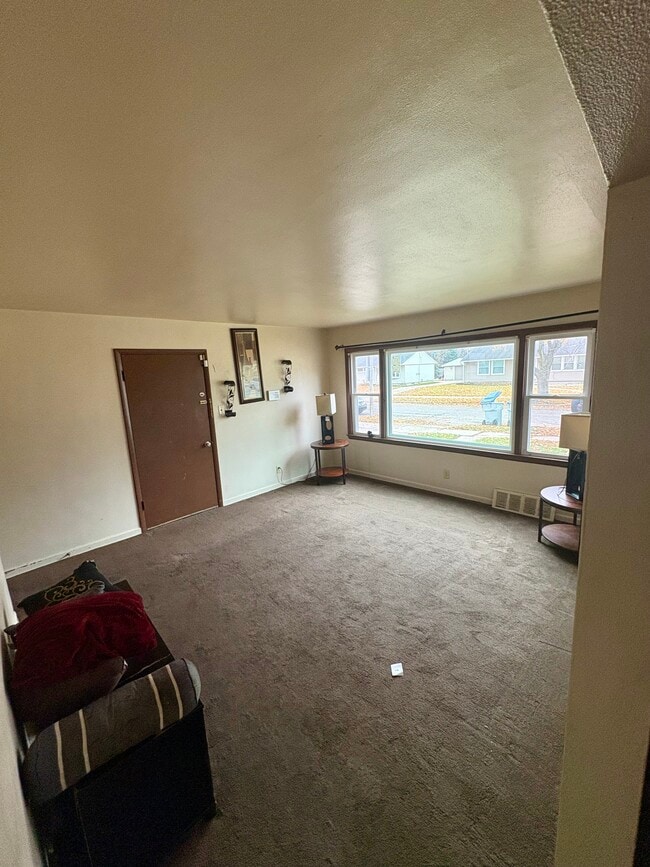 6336 W Euclid Ave, Unit Lower Unit in Milwaukee, WI - Building Photo - Building Photo