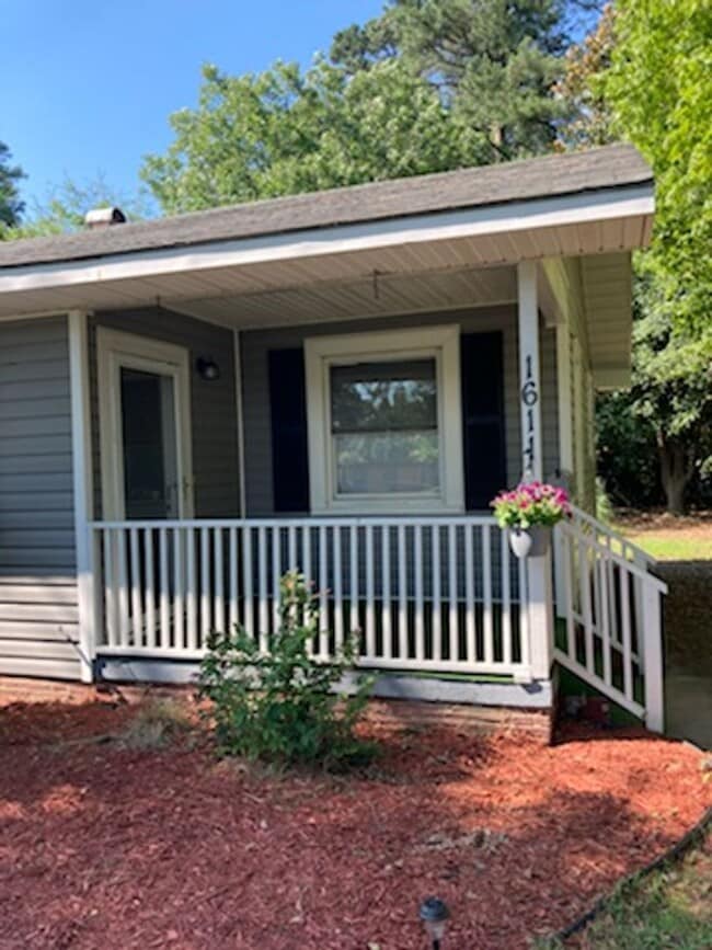 1611 E Holly St in Goldsboro, NC - Building Photo - Building Photo