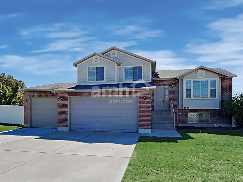 3946 W 1450 N in West Point, UT - Building Photo