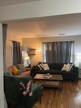 4025 Bluebird Dr in Waldorf, MD - Building Photo - Building Photo