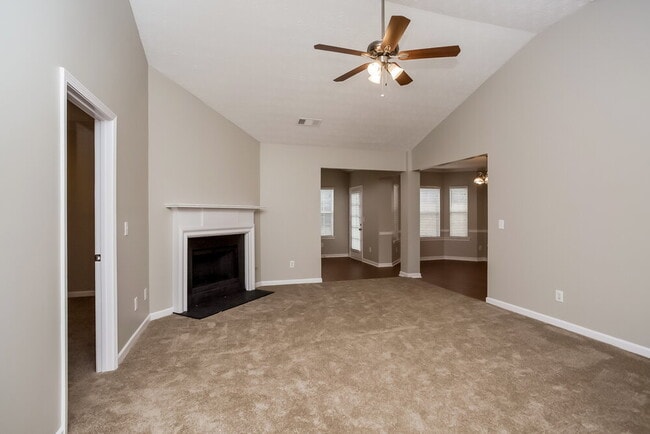 5275 Yellow Pine Dr in Mcdonough, GA - Building Photo - Building Photo